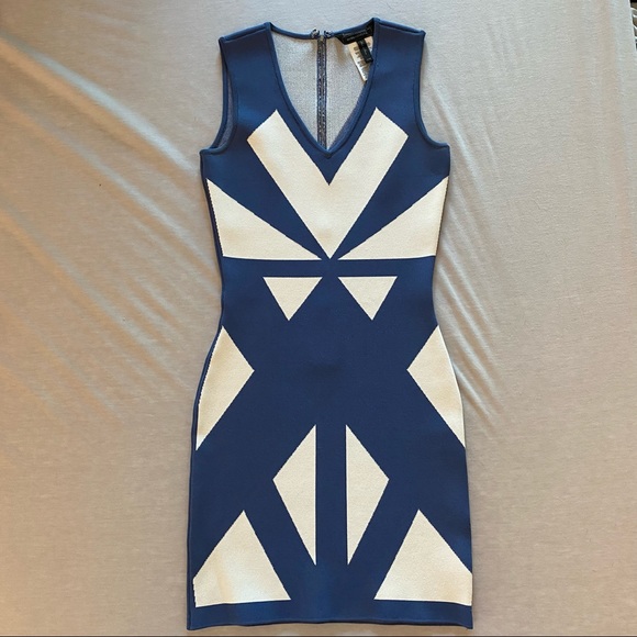 BCBGMaxAzaria | Evinna Geometric Bodycon Dress - Blue / White | Size XXS - Picture 3 of 14